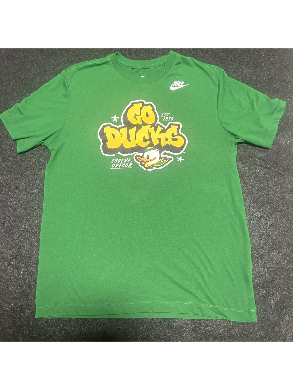 Nike The Nike Tee Oregon Ducks T-Shirt Men's Medium Green Go Ducks Eugene